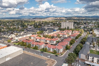 121-221 E Wedgewood, Spokane, WA - VUE AÉRIENNE  vue de carte