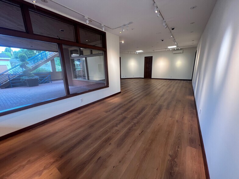 1540 S Coast Hwy, Laguna Beach, CA à louer - Photo de l’immeuble – Image 3 sur 18