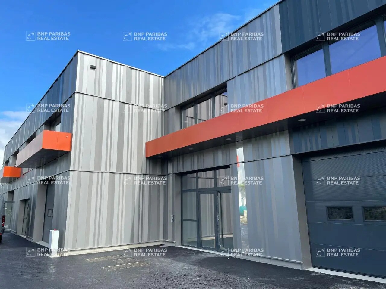 Local d'activités dans Sillingy à vendre Photo de l’immeuble– Image 1 sur 26