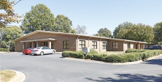 Plus de détails pour 470 N Broad St, Mooresville, NC - Bureau à vendre