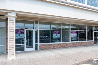 228 S Main St, Newtown, CT à louer Photo de l’immeuble– Image 2 sur 5