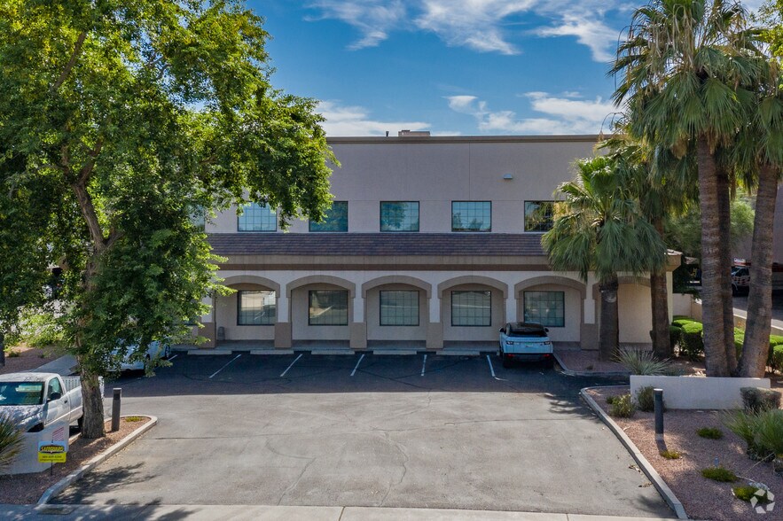 4425 N 24th St, Phoenix, AZ à louer - Photo de l’immeuble – Image 2 sur 6