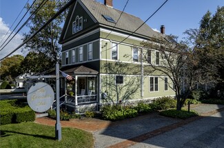 Plus de détails pour 86 Main St, Ludlow, VT - Hôtellerie à vendre