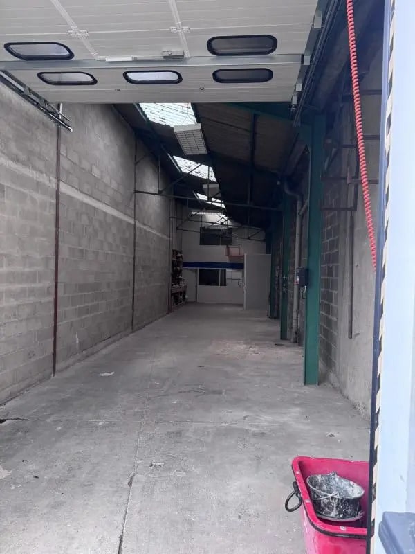 Industriel/Logistique dans Colombes à louer Photo de l’immeuble– Image 1 sur 18