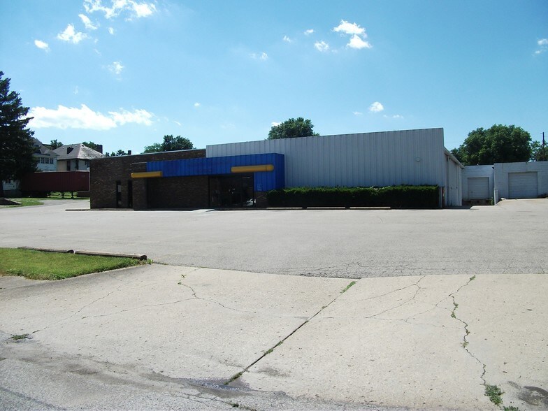 43 Beaumont St, Zanesville, OH à louer - Photo de l’immeuble – Image 2 sur 17