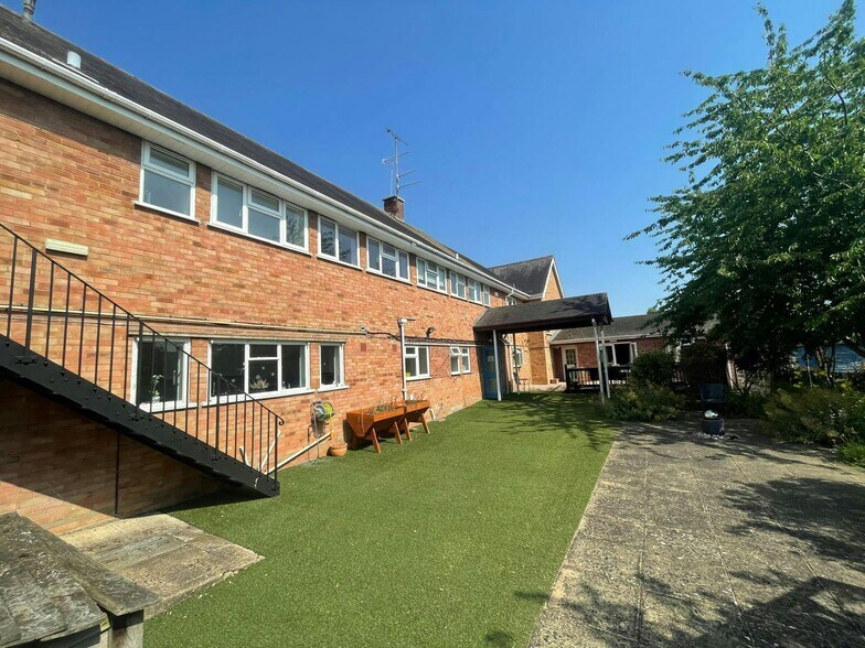 48 Station Rd, Pershore à vendre - Photo de l’immeuble – Image 2 sur 8