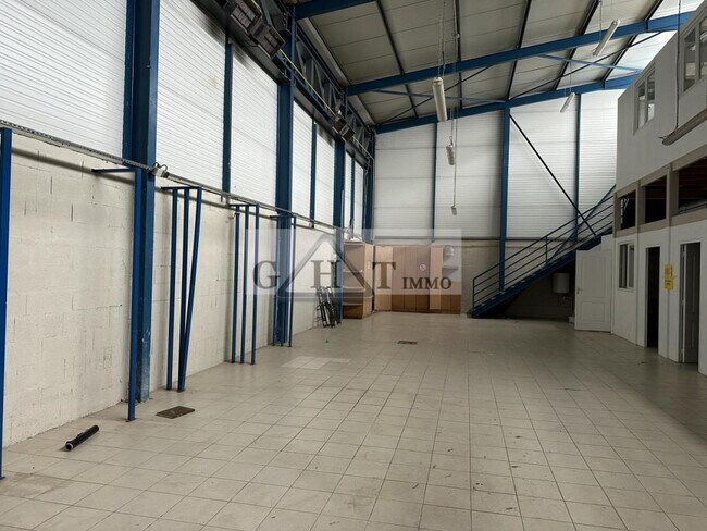 Plus de détails pour Industriel/Logistique à louer