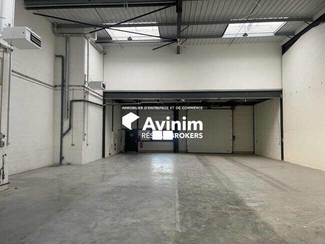 Plus de détails pour Industriel/Logistique à louer