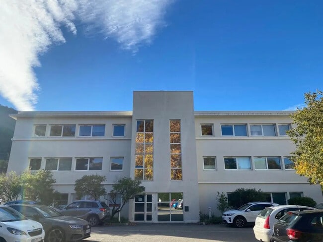 Plus de détails pour Bureau à vendre