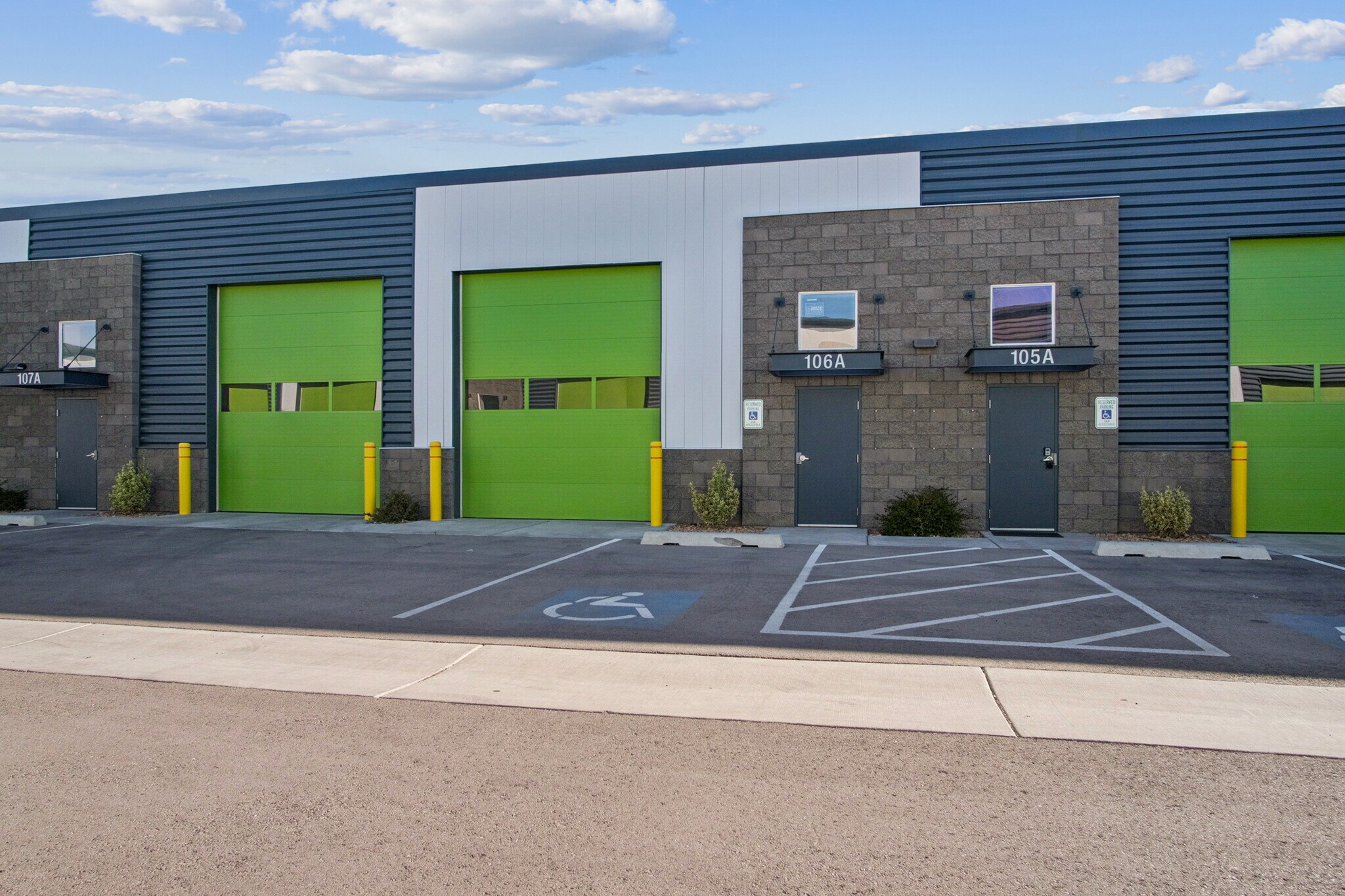 9456 S Bagley Park Rd, West Jordan, UT à louer Photo principale– Image 1 sur 9