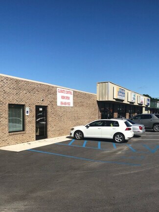 Plus de détails pour 1660 E Main St, Duncan, SC - Local d'activités à louer