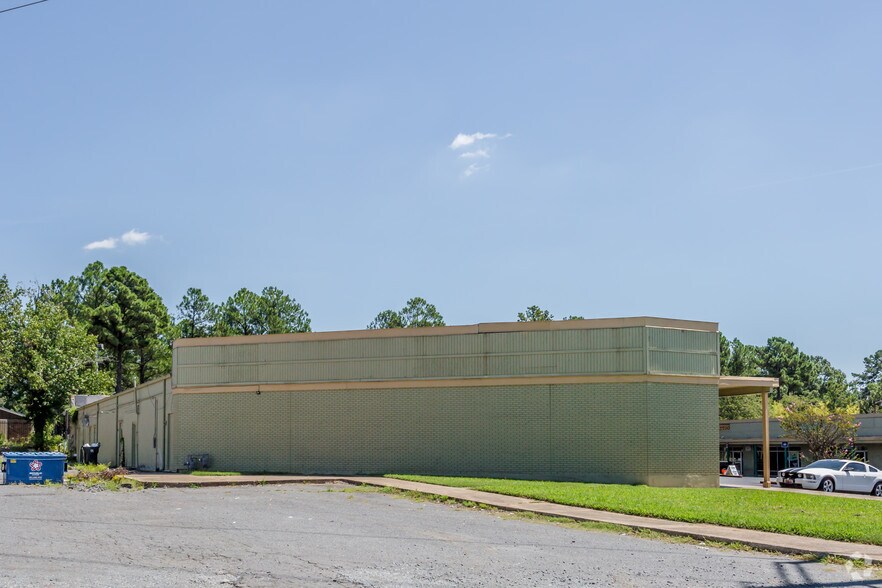 7515 Geyer Springs Rd, Little Rock, AR à louer - Photo de l’immeuble – Image 3 sur 10