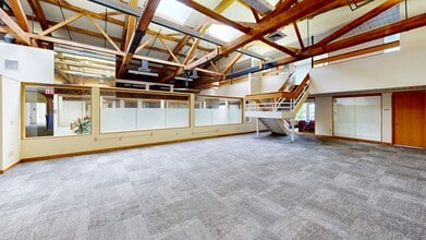 977-1001 Elm St, Manchester, NH à louer Numérisation 3D Matterport– Image 1 sur 17