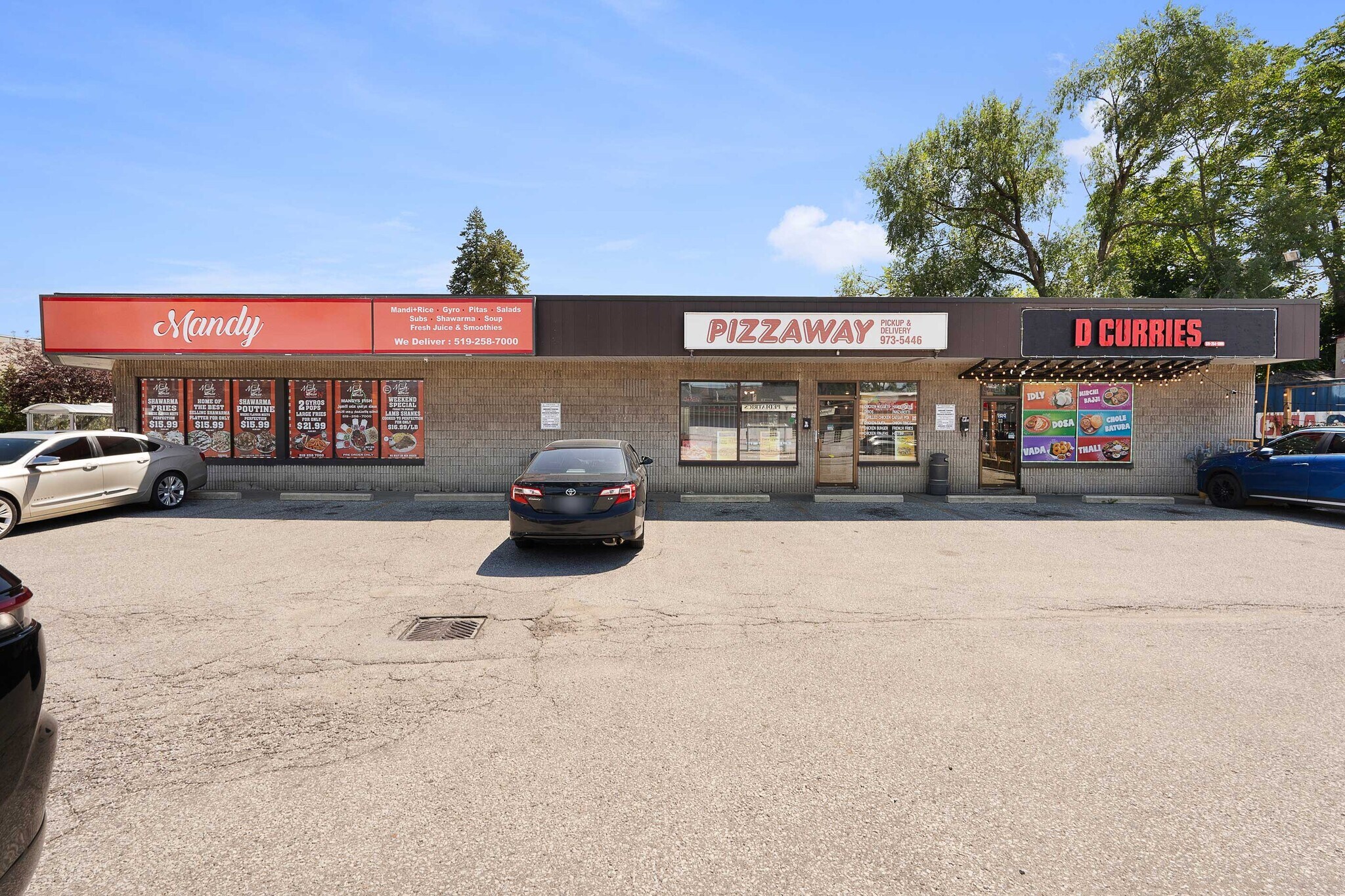 1705 Wyandotte St W, Windsor, ON à vendre Photo de l’immeuble– Image 1 sur 34