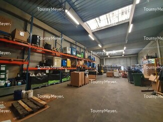 Plus de détails pour Bureau, Industriel/Logistique à louer