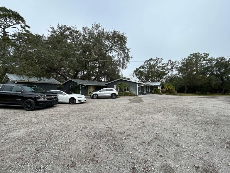 17110 Gunn Hwy, Odessa, FL à louer - Photo principale – Image 2 sur 11