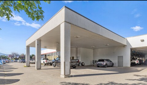 1200 Leathead Rd, Kelowna, BC à vendre - Photo de l’immeuble – Image 2 sur 16