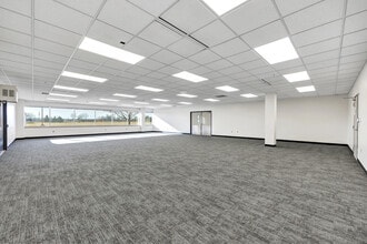 3500 Packerland Dr, De Pere, WI à louer Photo intérieure– Image 1 sur 2