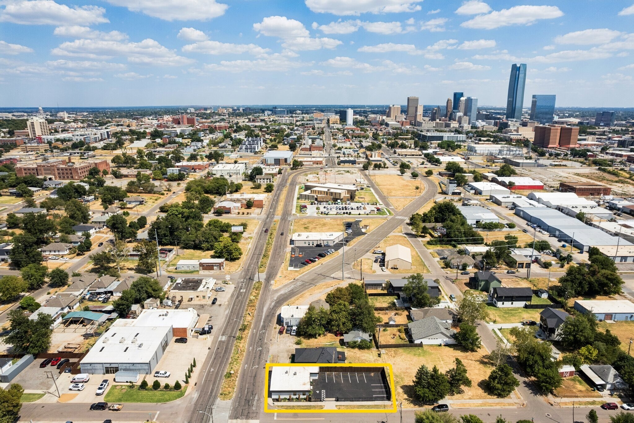 1420 Linwood Blvd, Oklahoma City, OK à vendre Photo de l’immeuble– Image 1 sur 36