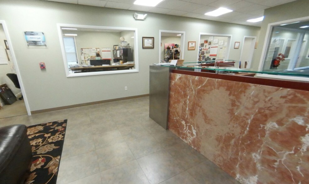 351 W Clinton St, Haledon, NJ à vendre - Photo de l’immeuble – Image 3 sur 4