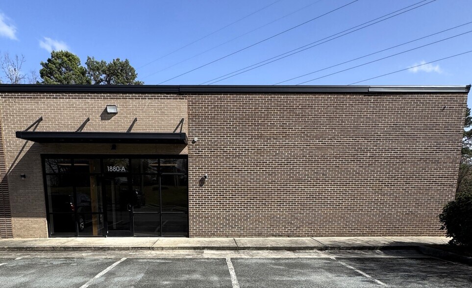 1880 Concord Ave, Monroe, NC à louer - Photo de l’immeuble – Image 2 sur 22