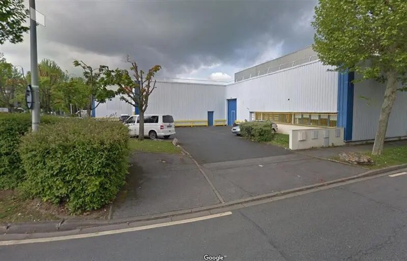 Local d’activités dans Collégien à louer Photo de l’immeuble– Image 1 sur 8