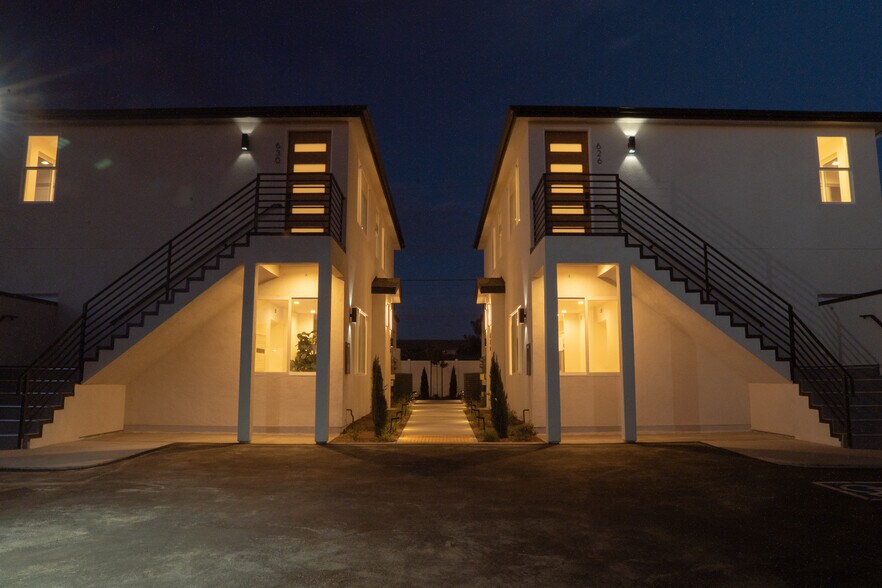 630 N Juniper St, Escondido, CA à vendre - Photo de l’immeuble – Image 3 sur 26
