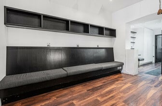 23 Park Rd, Londres à louer Photo intérieure– Image 1 sur 6