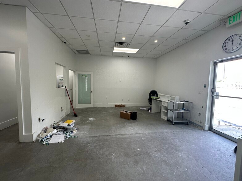 2040 Washington St, Hollywood, FL à louer - Photo de l’immeuble – Image 3 sur 18