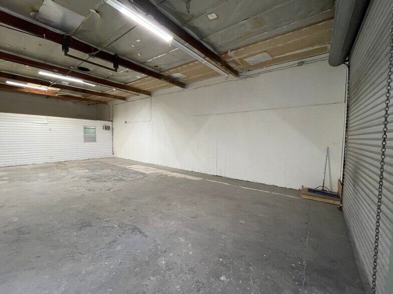 809 S Lakeview Ave, Placentia, CA à louer - Photo intérieure – Image 3 sur 11