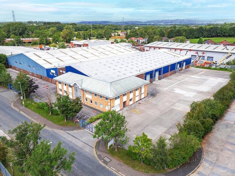 5 Finlan Rd, Manchester à louer - Photo de l’immeuble – Image 2 sur 8