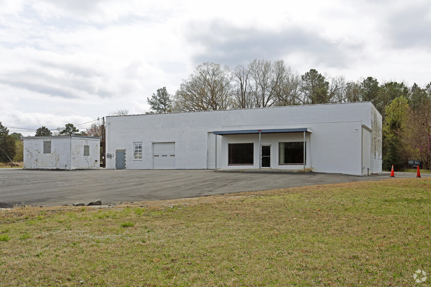 6004 Richmond Rd, Warsaw, VA à louer - Photo de l’immeuble – Image 2 sur 4