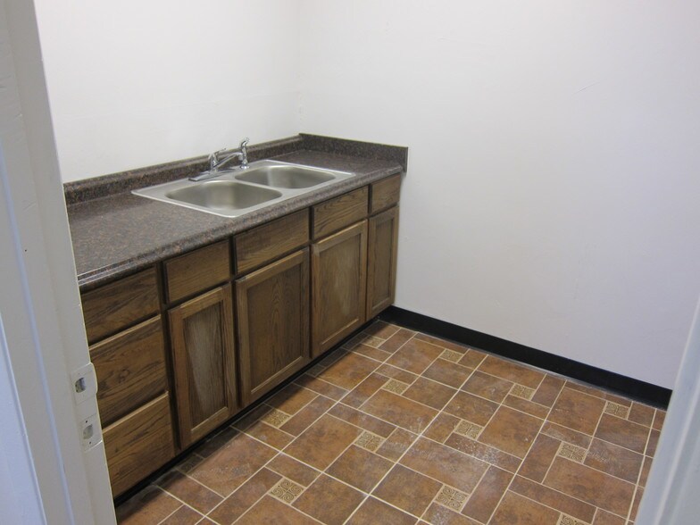 1140-1150 Price Ave, Pomona, CA à vendre - Photo intérieure – Image 3 sur 15