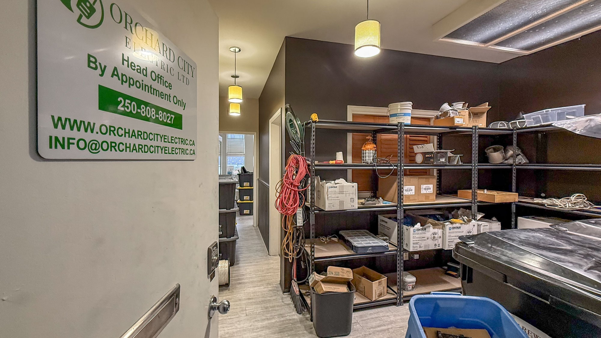 170 Rutland Rd N, Kelowna, BC à louer Photo intérieure– Image 1 sur 7