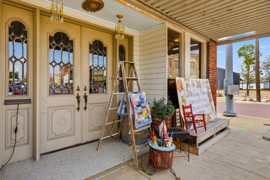10 S Side Sq, Cooper, TX à vendre - Photo de l’immeuble – Image 3 sur 47
