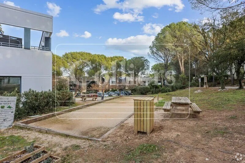 16 Parc du Golf, Aix-en-Provence à louer Photo principale– Image 1 sur 10