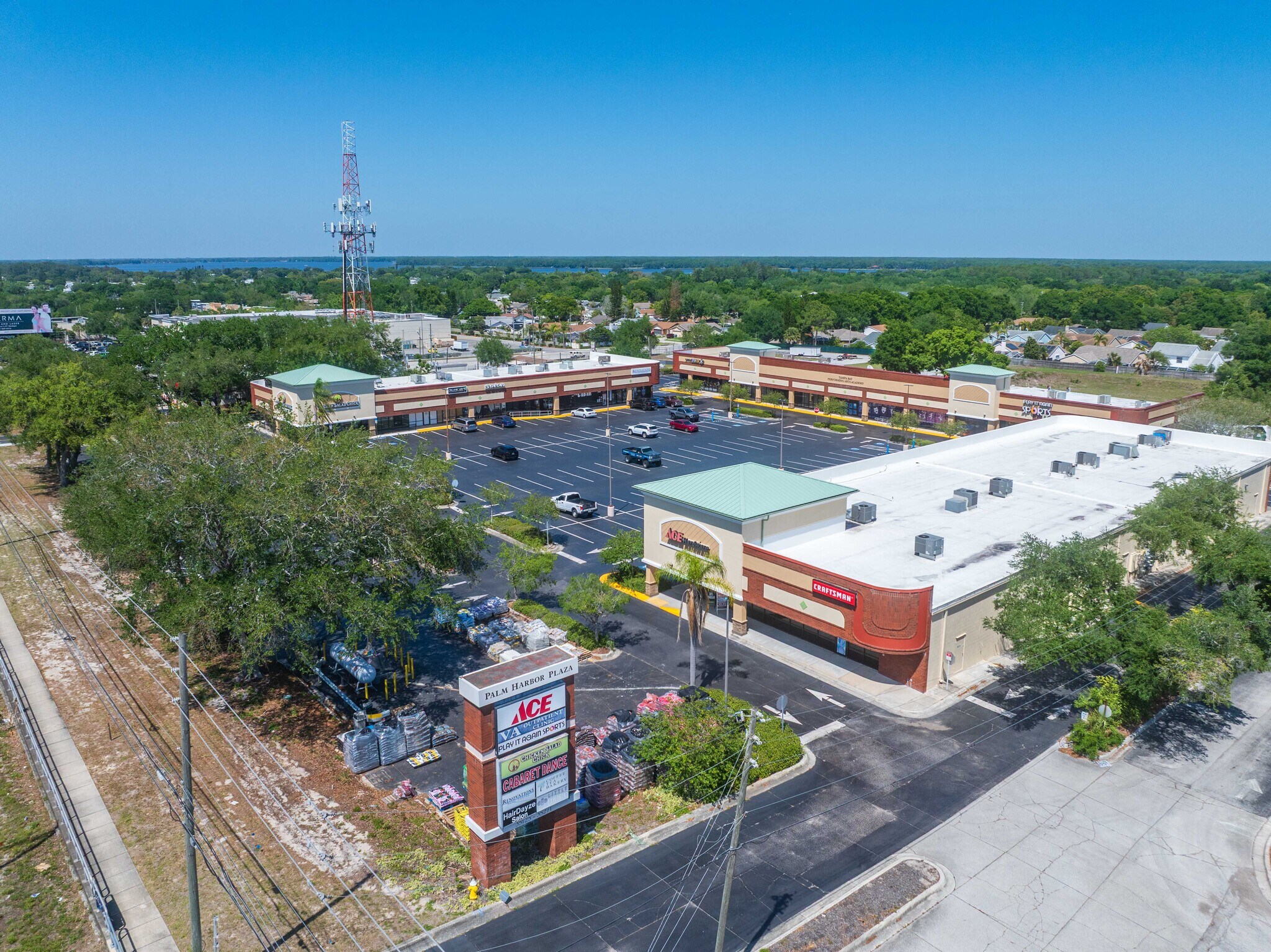 35209 US Highway 19 N, Palm Harbor, FL à louer Photo de l’immeuble– Image 1 sur 5