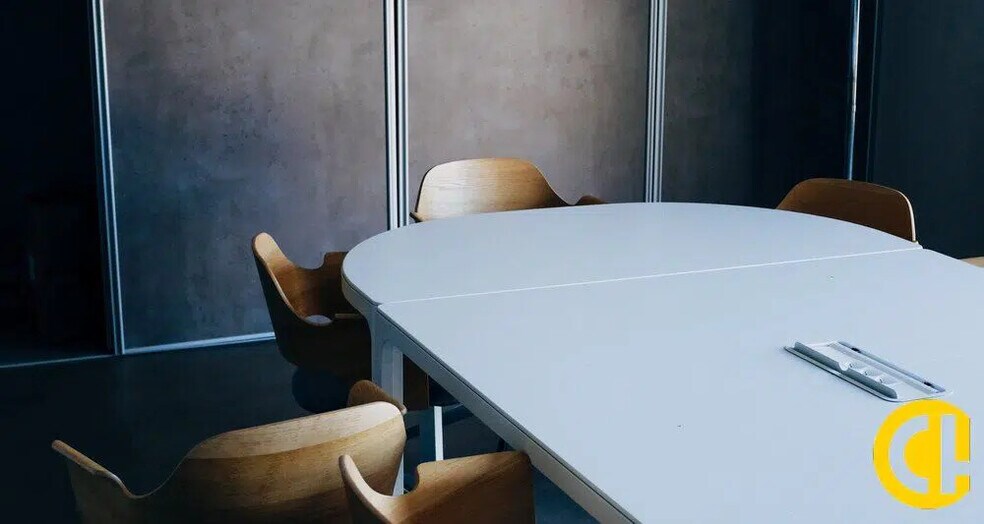 Bureau dans SAINT-MARTIN-BELLEVUE à louer - Photo intérieure – Image 1 sur 3