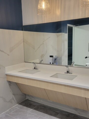 160 Summit Ave, Montvale, NJ à louer - Photo intérieure – Image 3 sur 5