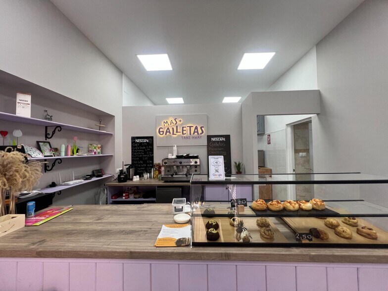 Local commercial dans Málaga, Málaga à louer - Photo de l’immeuble – Image 3 sur 16