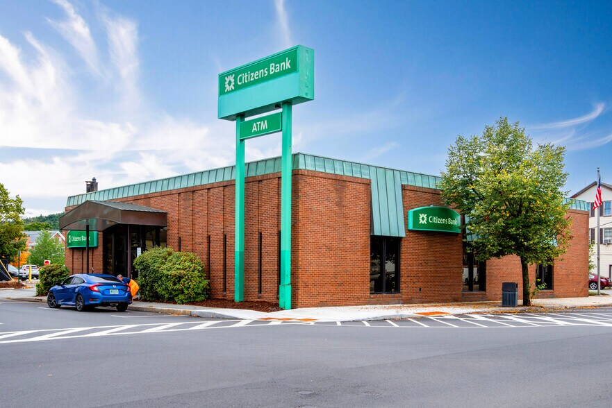 74-78 Pleasant St, Claremont, NH à vendre - Photo de l’immeuble – Image 1 sur 6