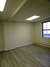 473 Broadway, Bayonne, NJ à louer Photo intérieure– Image 2 sur 3