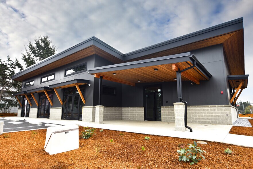 8675 Martin Way E, Lacey, WA à louer - Photo principale – Image 1 sur 3