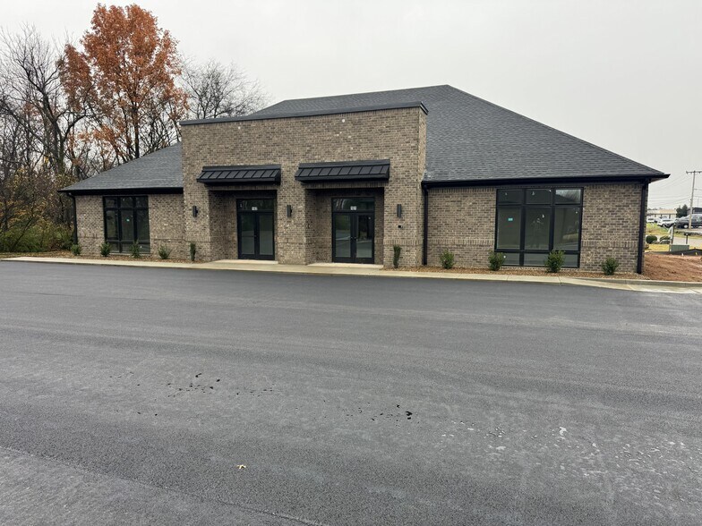 140 E Professional Park Ct, Bowling Green, KY à louer - Photo de l’immeuble – Image 2 sur 15