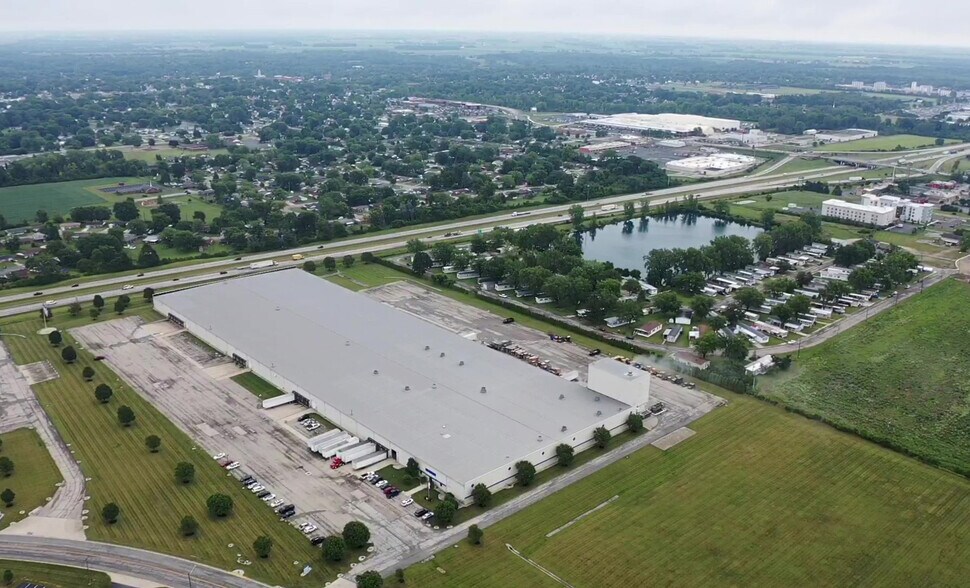 990 N Vandemark Rd, Sidney, OH à louer - Photo de l’immeuble – Image 1 sur 5