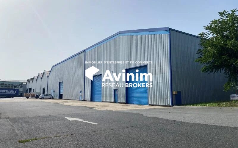 Industriel/Logistique dans Corbeil-Essonnes à louer - Photo de l’immeuble – Image 1 sur 4
