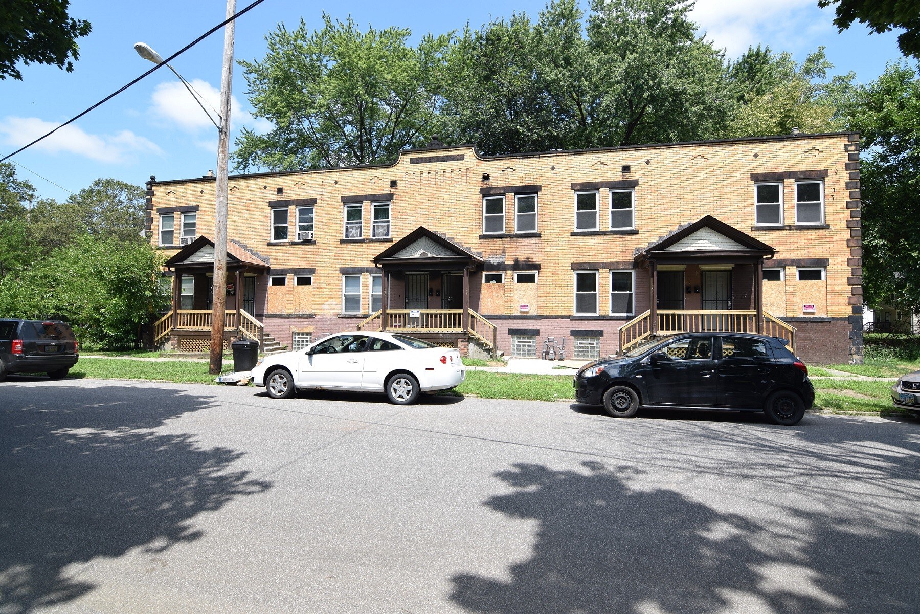 6609 Whitney Ave, Cleveland, OH à vendre Photo principale– Image 1 sur 3