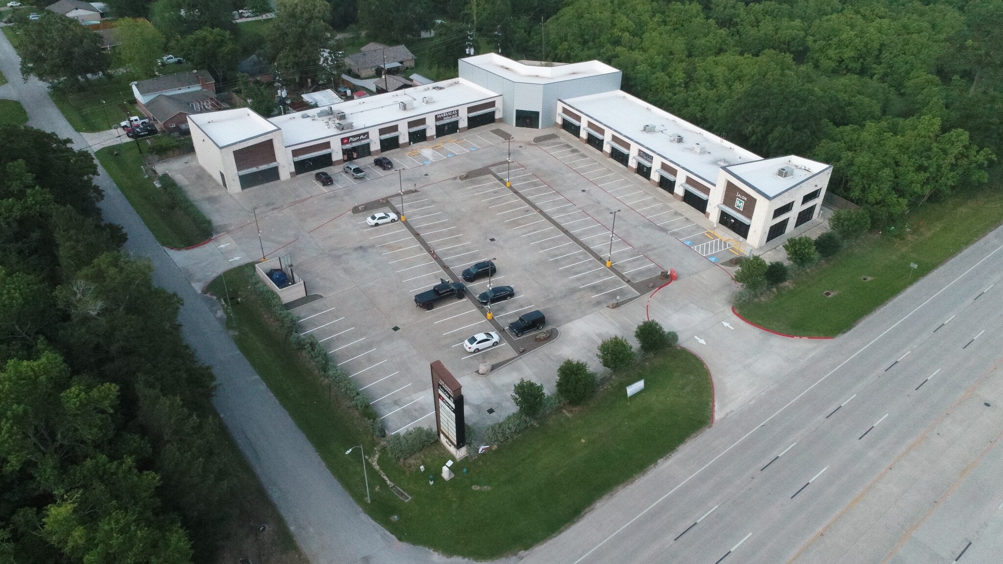 11747 FM 1960, Huffman, TX à louer Photo principale– Image 1 sur 6