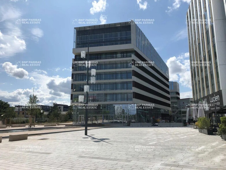 Bureau dans Villeurbanne à louer - Photo de l’immeuble – Image 1 sur 14
