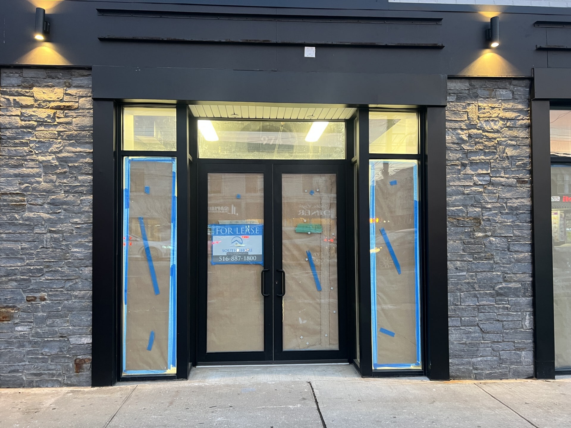 972-978 Morris Park Ave, Bronx, NY à louer Photo de l’immeuble– Image 1 sur 2